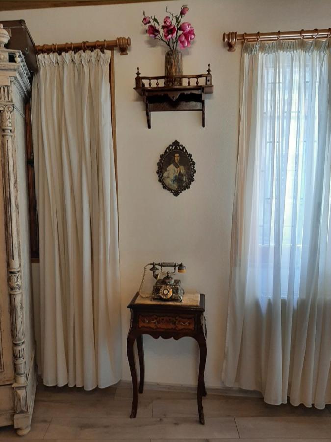 Vintage Art Rooms Tbilisi Ngoại thất bức ảnh